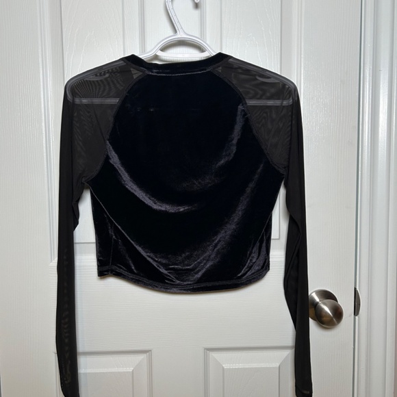 Puma Crop Shirt - Picture 3 of 3